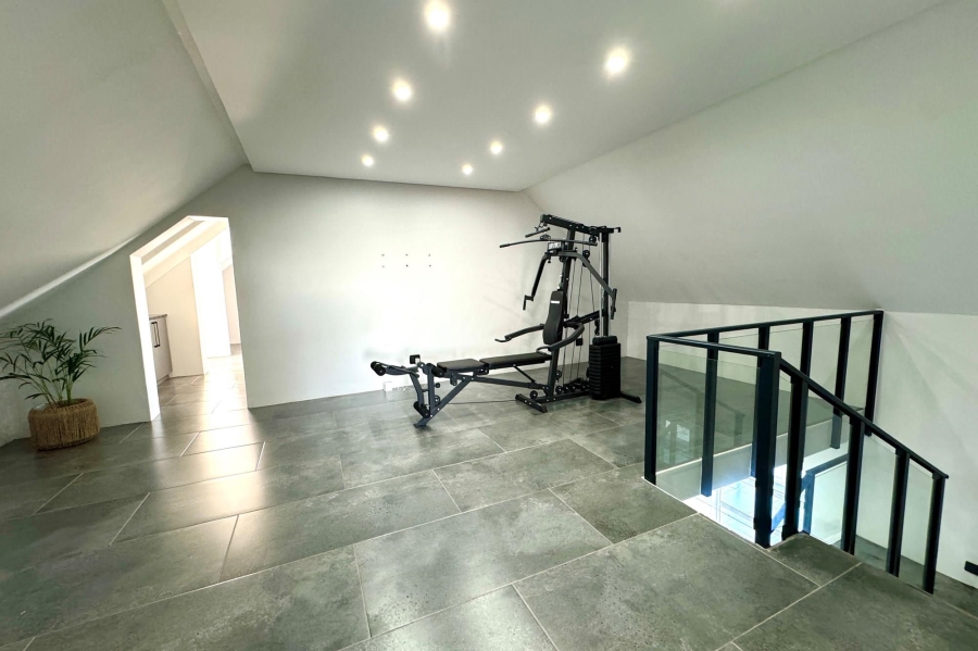 9 Bedroom Property for Sale in Long Acres Country Estate Western Cape